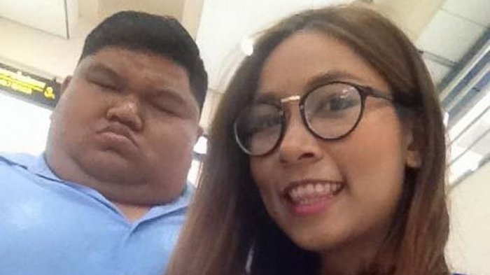 Gadis Ini Tak Peduli dan Tetap Mencintai Pacarnya yang Selalu Disebut Gendut dan Jelek