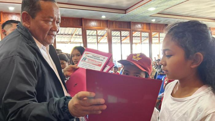 beasiswa yang disalurkan mencapai Rp340.000.800,00 untuk 383 pelajar.