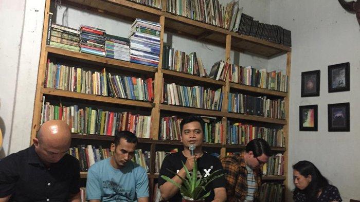 Kuliner sambil Baca Buku, Yuk Mampir di 3 Kafe Tema Perpustaan di Medan