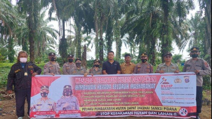 Kasat Binmas Polres Siantar Sambangi Warga Cegah Karhutla