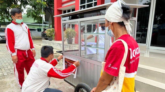 Dukung UMKM, Lapas Pancur Batu Kanwil Kemenkumham Sumut Berikan Gerobak kepada Pengusaha UMKM