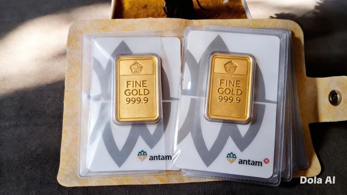 ANJLOK LAGI- Harga emas PT Aneka Tambang (Antam) pada Senin, 11 Mei 2026 anjlok lagi. Kini turun Rp 20.000 per gram.