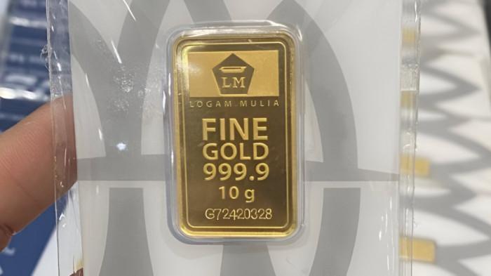 Harga Emas Antam 4 November 2025 Merangkak Naik Tipis Rp 8.000 per Gram