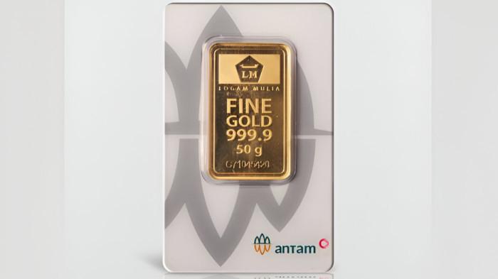 TURUN HARGA- Harga emas Antam pada 6 Februari 2026 anjlok hingga Rp 117.000 per gram.