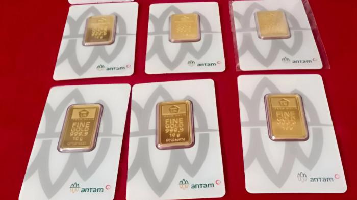 TURUN TIPIS- Harga emas Antam Logam Mulia 19 Desember 2025 turun tipis dibanding hari sebelumnya. Kini harganya turun Rp 4.000 per gram.