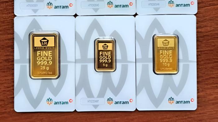 PECAH REKOR- Harga emas Antam Logam Mulia 15 Januari 2026 pecah rekor di angka