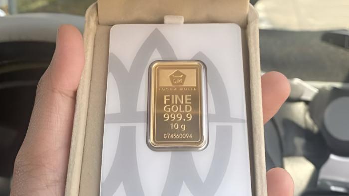 NAIK LAGI- Harga emas Antam Logam Mulia di Butik Antam Medan 12 Desember 2025 naik lagi senilai Rp 22.000 per gram.