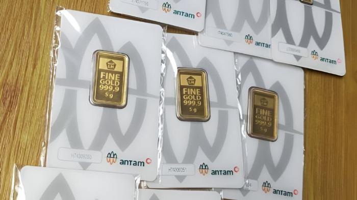 NAIK LAGI- Harga emas Antam Logam Mulia di Butik Antam Medan 18 Desember 2025 naik Rp 17.000 per gram.