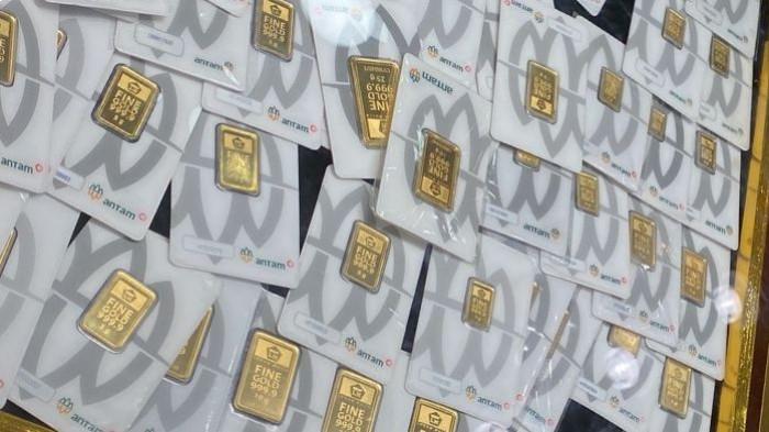NAIK LAGI- Harga emas Antam 7 Januari 2026 naik lagi senilai Rp 35.000 per gram.