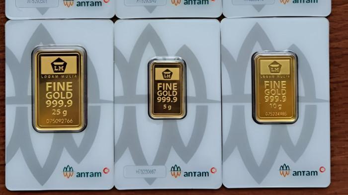 TURUN TIPIS- Harga emas Antam Logam Mulia pada 16 April 2026 turun tipis Rp 5.000 per gram.