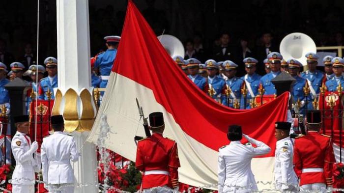 Ilustrasi: Pasukan Paskibraka melakukan upacara penaikan bendera Merah Putih dalam rangka peringatan detik-detik proklamasi, di Istana Merdeka, pada perayaan hari kemerdekaan Indonesia 17 Agustus 2012.