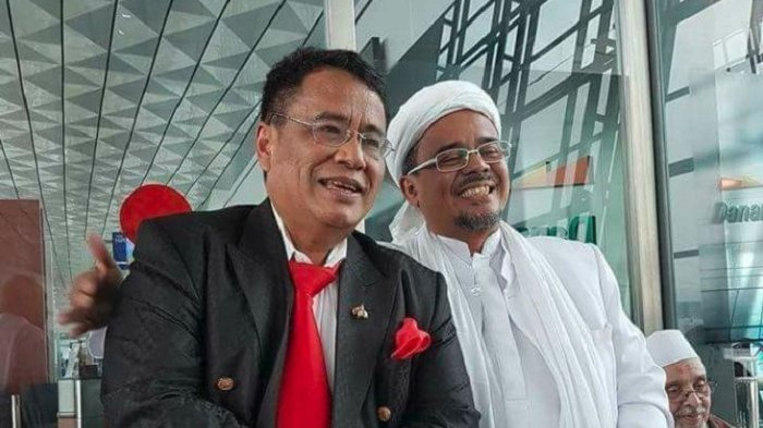 Unggah Foto Bersama Rizieq, Benarkah Hotman Paris jadi Pengacara Rizieq Shihab?