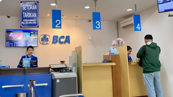 OPERASIONAL BCA- PT BCA melakukan penyesuaian jadwal operasional mereka selama libur Natal dan Tahun Baru 2026.