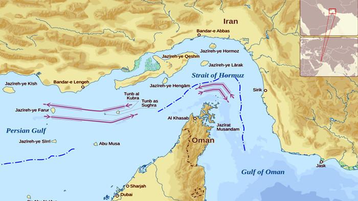Pada 2 April 2026, kapal kontainer CMA CGM Kribi milik Prancis berhasil melintasi Selat Hormuz. Menurut data pelacakan MarineTraffic, kapal tersebut meninggalkan Teluk dan berlayar menuju lepas pantai Muscat, Oman, sehari kemudian.