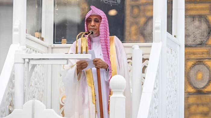 KHUTBAH- Seorang ulama di Mekkah sedang menyampaikan khutbah di depan umat muslim.