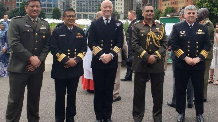 Bikin Bangga, Perwira TNI AD Cetak Sejarah di King's College London