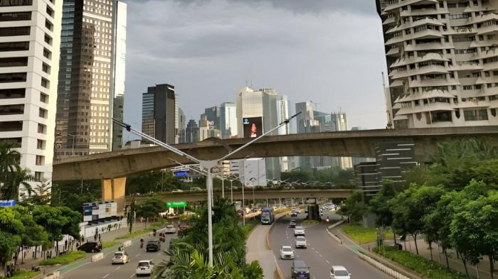 MENDUNG- Ilustrasi kondisi cuaca mendung yang melanda kawasan Jakarta.