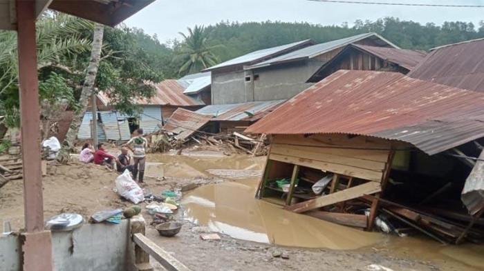 BELUM TERIMA BANTUAN - Kondisi warga di Desa Pantan Nangka, Kecamatan Linge, Kabupaten Aceh Tengah, diambil pada Selasa (2/12/2025). 