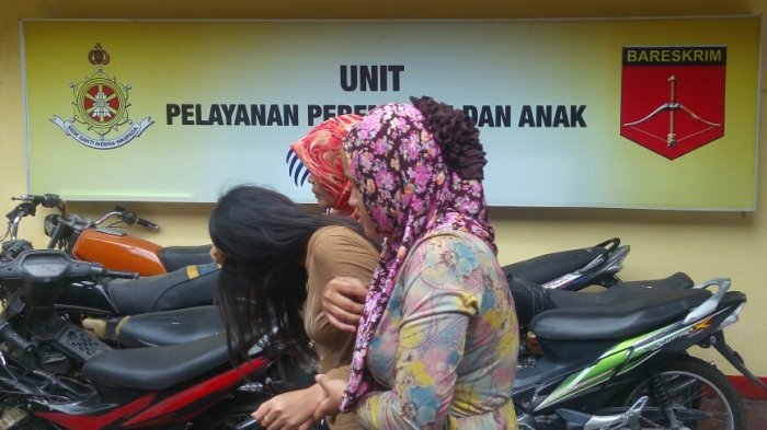 PARADE FOTO: Pemerkosa Beramai-ramai dan Penyulut Bara Rokok di Paha Siswi SMA Ini - korban_20161229_155754.jpg