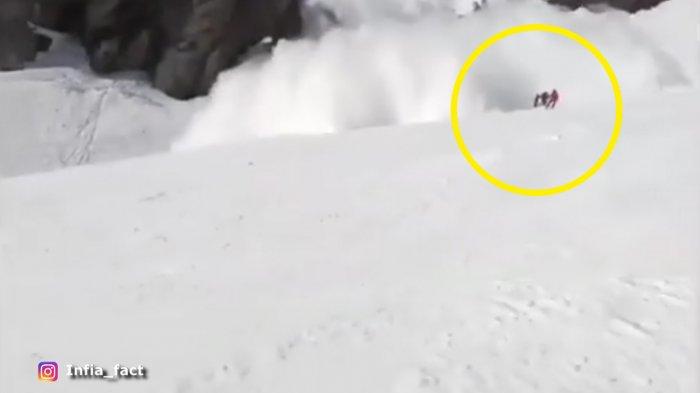 Terekam Kamera Wisatawan, Pemain Ski 'Dikejar' Longsor Salju Raksasa, TONTON VIDEONYA. .