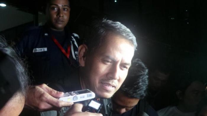 Mantan Dirjen Penyelenggaraan Haji dan Umrah Kementerian Agama Anggito Abimanyu usai diperiksa KPK
