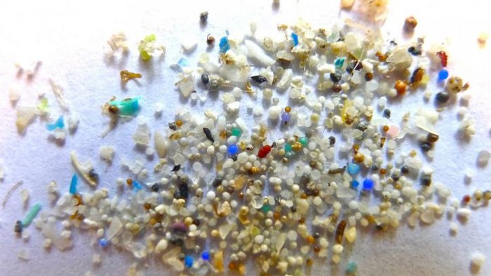Ilustrasi mikroplastik