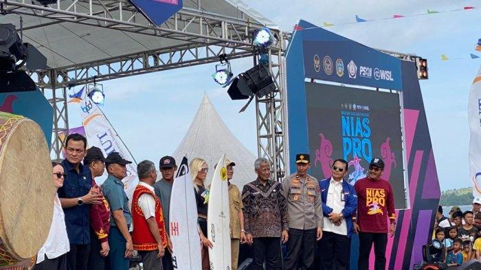 Buka Nias Pro Kejuaraan Selancar Dunia, Wakapolda Sumut: Kita Jaga Bersama Kelestariannya Alamnya