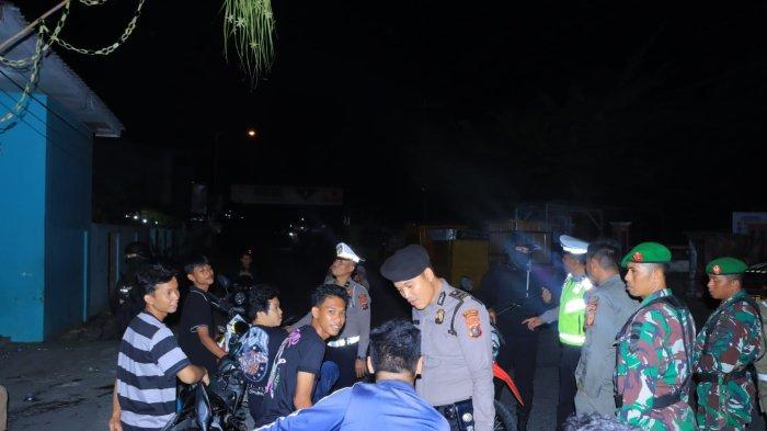Polres Labuhanbatu Geledah Sejumlah Pemuda yang Nongkrong di Lokasi Rawan Pada Malam Minggu Kemarin