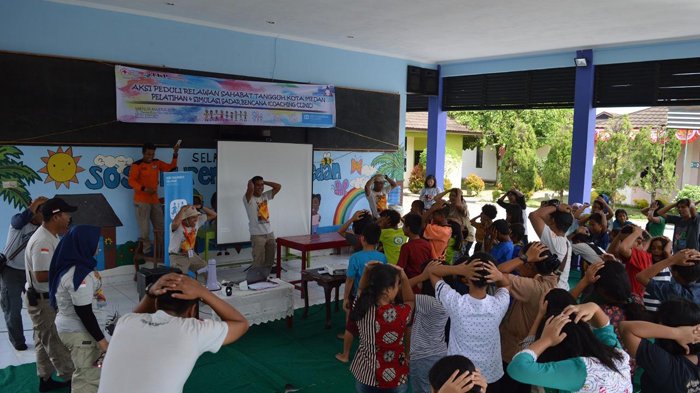 Cegah Anak jadi Korban Bencana Alam, Relawan Sahabat Tangguh Gelar Pelatihan dan Simulasi Gempa Bumi