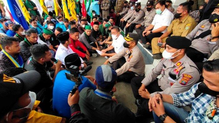 Ketua DPRD Asahan Sepakat Tolak Jokowi Tiga Periode, Pendemo Bubar