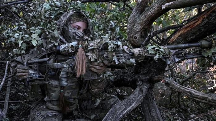penembak jitu ukraina berhasil tembak dua tentara rusia