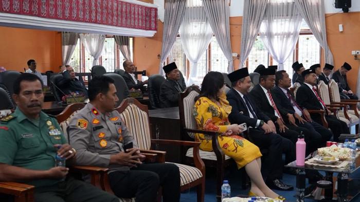 pidato kenegaraan presiden diikuti bupati pakpak