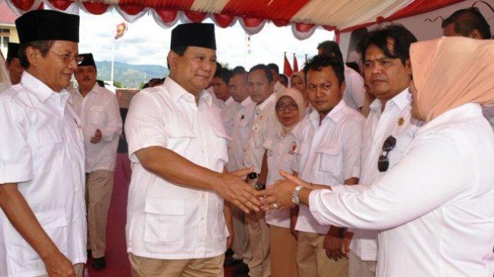 Mengejutkan, Inilah Sosok Pensiunan TNI AL yang Berani Menampar Prabowo Subianto