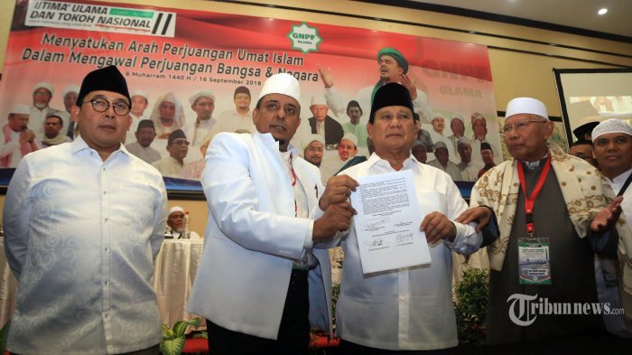 Prabowo Subianto Janji Pulangkan Rizieq Shihab Jika Menang Pilpres 2019
