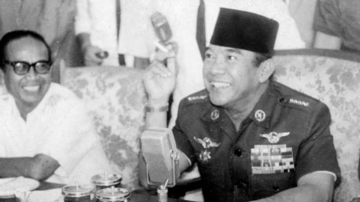 Ikhlaskan Inggit Garnasih untuk Soekarno, Kisah Sanusi Ceraikan Istrinya yang Mencintai Bung Karno