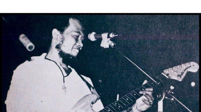 Hanya 3 Merek Gitar yang Kerap Digunakan Rhoma Irama Sejak 1973, Kalian Pasti Sering Melihatnya Dulu