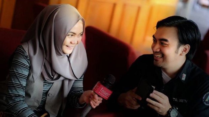 Pertanda Apakah tatkala Rina Nose Dihadiahi Cincin oleh Mantan Suaminya