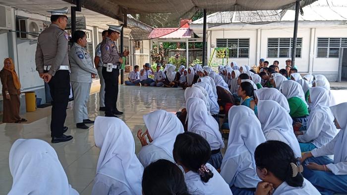 Sat Lantas Polres Batubara Gelar Sosialisasi Lalu Lintas di SMA Negeri 1 Talawi