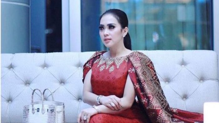 Syahrini Miliki Teko Set Harga Rp 15 Juta, Lihatlah Bentuknya