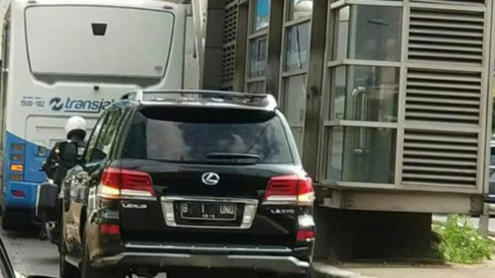 Sandiaga Jelaskan Mobil B 1 UNO Terobos 'Busway' yang Jadi Viral di Medsos