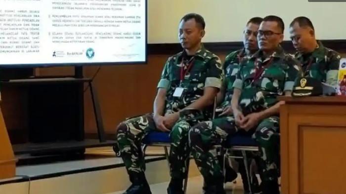 PENYIRAMAN AIR KERAS - Empat terdakwa penyiraman air keras terhadap Andrie Yunus menghadiri sidang pemeriksaan saksi ahli, Kamis (7/5/2026). Menurut Psikolog TNI, keempatnya masih laik menjadi prajurit TNI