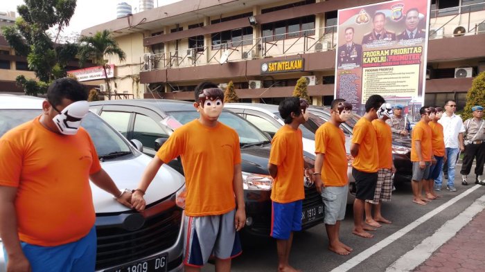Heboh 'Penumpang Tuyul' Taksi Online, Pria Lulusan SD Ini Berhasil Bobol Jaringan Grab Car