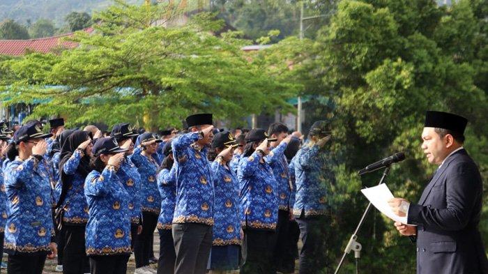 BUPATI Franc Tumanggor Bacakan Pidato Mendagri pada Upacara Peringatan Hari Otonomi Daerah ke–28