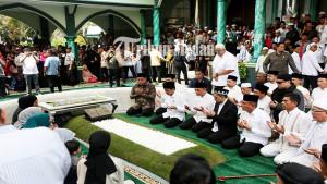 25082023_PRESIDEN-JOKOWI-ZIARAH_ABDAN-SYAKURO-1.jpg25082023_BERFOTO-BERSAMA_ABDAN-SYAKURO-1.jpg25082023_MENYAPA-WARGA_ABDAN-SYAKURO-1.jpg25082023_PRESIDEN-JOKOWI-ZIARAH_ABDAN-SYAKURO-2.jpg25082023_KUNJUNGAN-PRESIDEN-JOKOWI_ABDAN-SYAKURO-1.jpg25082023_SWAFOTO_ABDAN-SYAKURO-1.jpg25082023_MENYAPA-WARGA_ABDAN-SYAKURO-2.jpg25082023_KUNJUNGAN-PRESIDEN-JOKOWI_ABDAN-SYAKURO-2.jpg