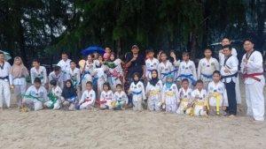 30-atlet-taekwondo-Formapera-menjalani-kenaikan-sabuk.jpg
