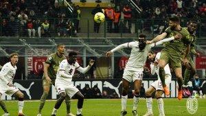 Ac-milan-vs-torino-giroud.jpg
