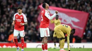 Arsenal-di-puncak-klas.jpg