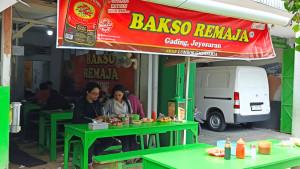 Bakso-Remaja-Gading-non-halal.jpg