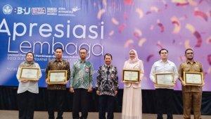 Balai-Bahasa-Provinsi-Sumatera-Utara-berikan-apresiasi-kepada-3-lembaga-binaan_.jpg