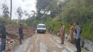 Banjir-terjadi-di-Desa-Simanobak-dan-longsor-di-Desa-Sigapiton.jpg